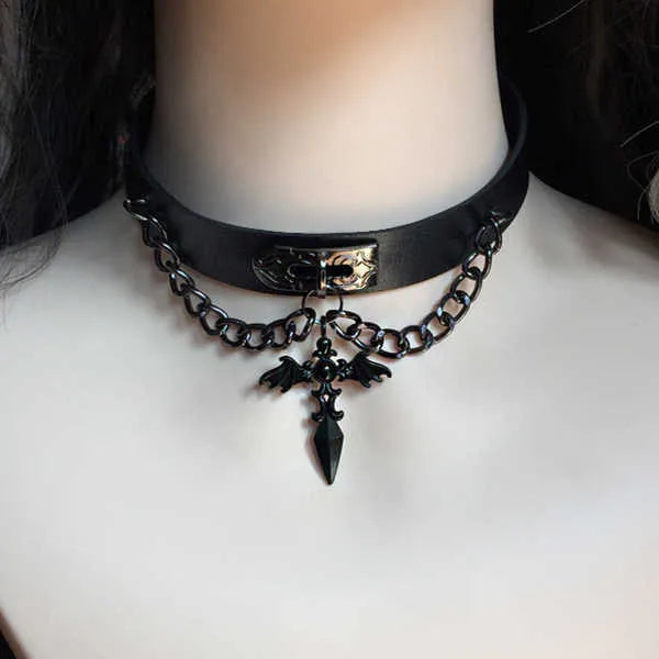 Black chocker