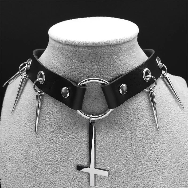 Inverted cross choker
