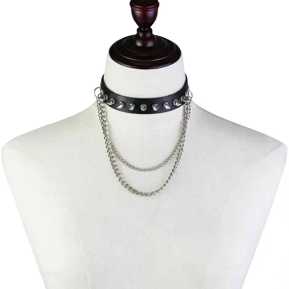 Different color chokers